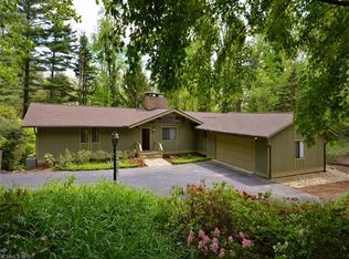 299 Ransier Dr, Hendersonville, NC 28739