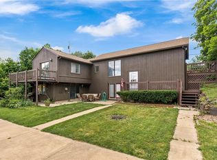 6215 S Main St, Clinton, OH 44216