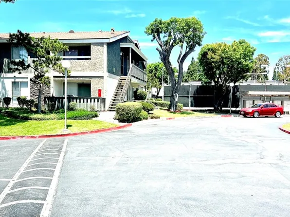 2811 S Fairview St Unit E, Santa Ana, CA 92704