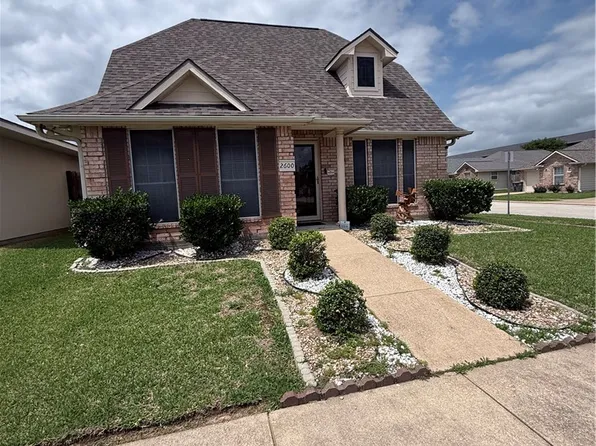 2600 Symphony Park Dr, Bryan, TX 77802