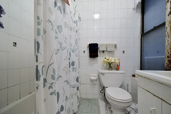 Rented by J Misrahi Realty Corp | media 14