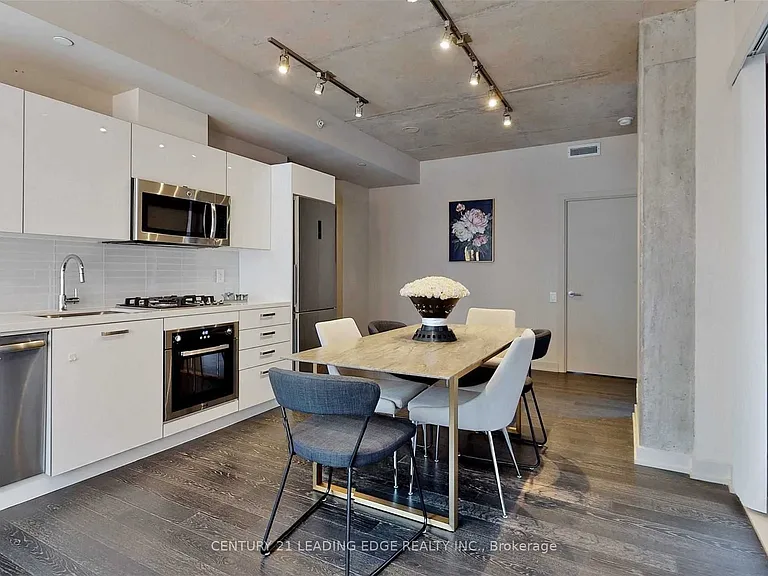 11 Charlotte St #308 — Photo 13