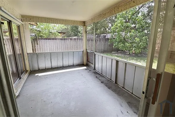 12020 NW 34th Pl — Photo 18