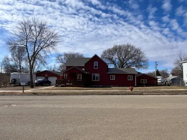 615 4th Ave E, Mobridge, SD 57601