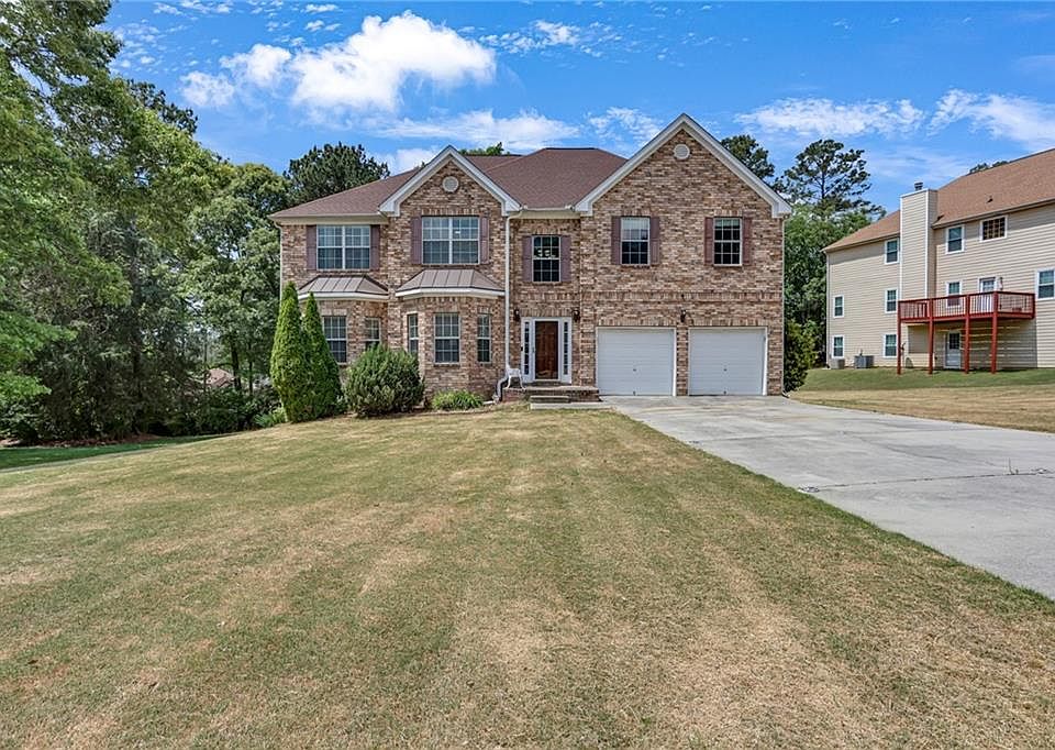 1st image of 605 Harris Ct