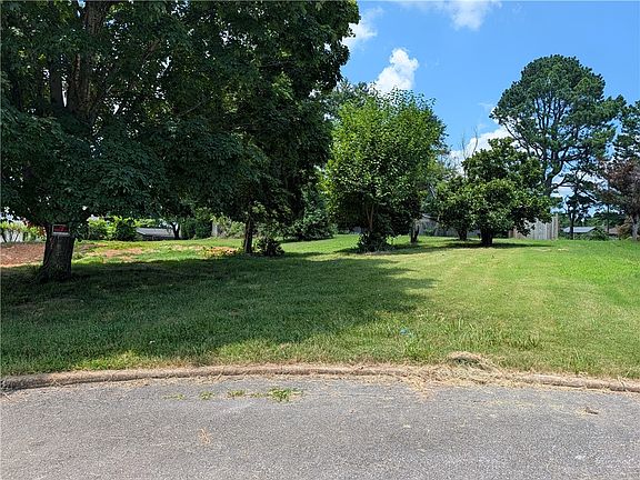3rd image of 8 Ocoee Cv #5