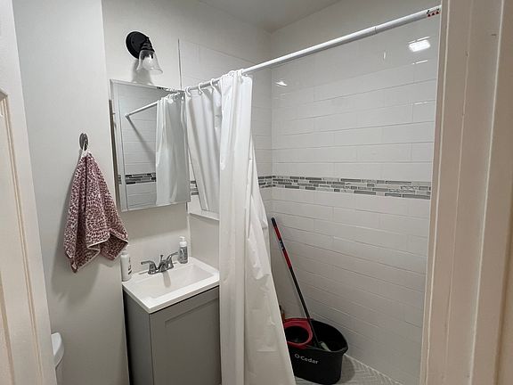 5th image of 38 Hemenway St APT 25