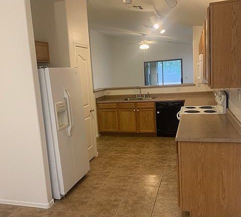4th image of 2829 W Gold Dust Ave
