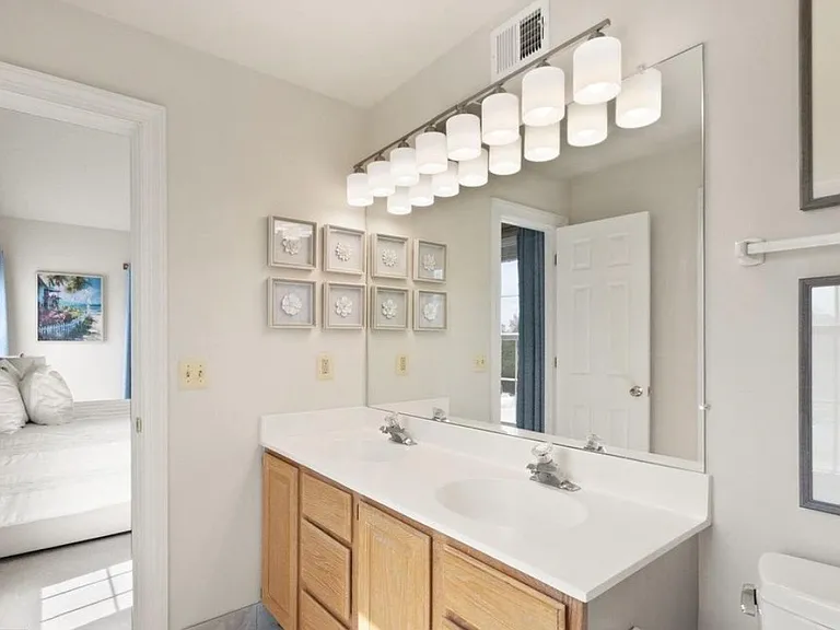 8115 Lacy Dr #304 — Photo 14