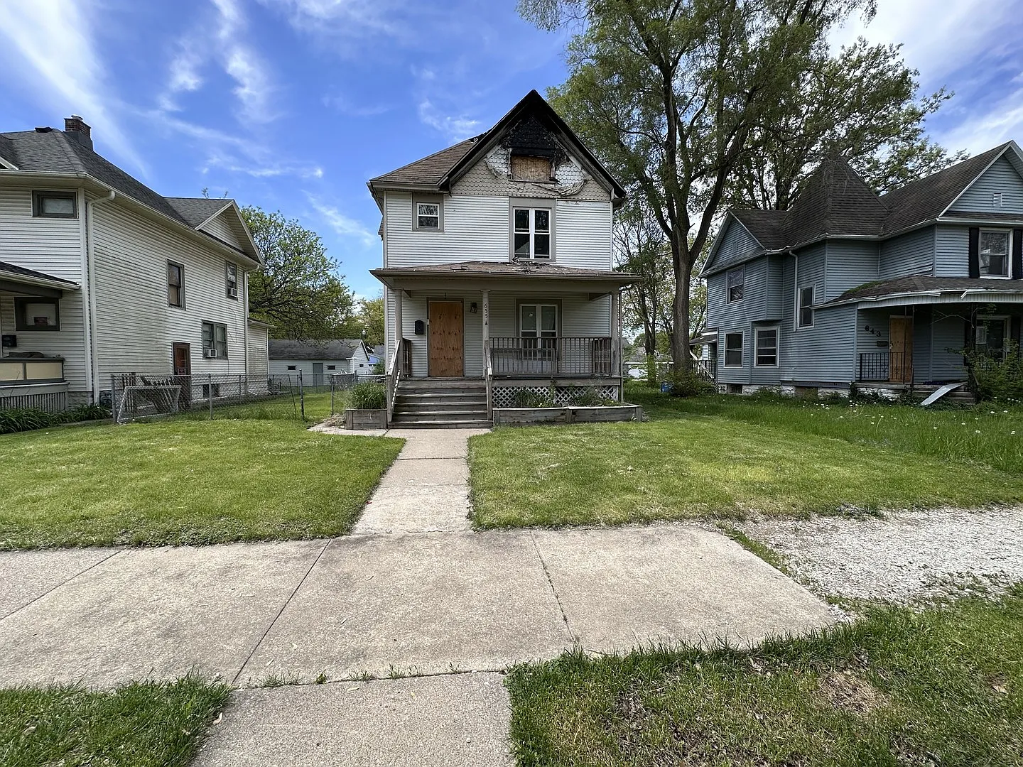 655 S Myrtle Ave photo 1