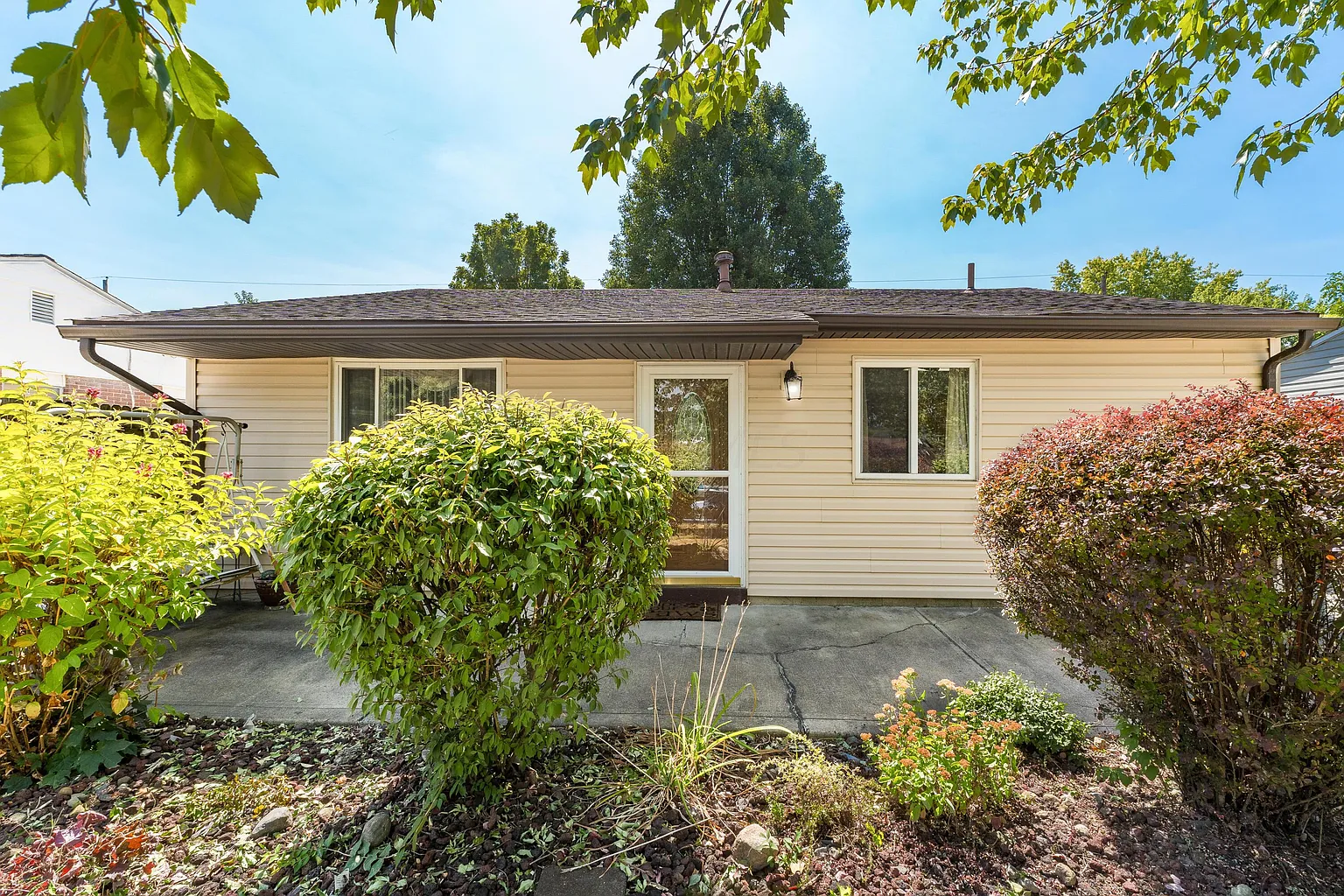 157 Schryver Rd photo 1