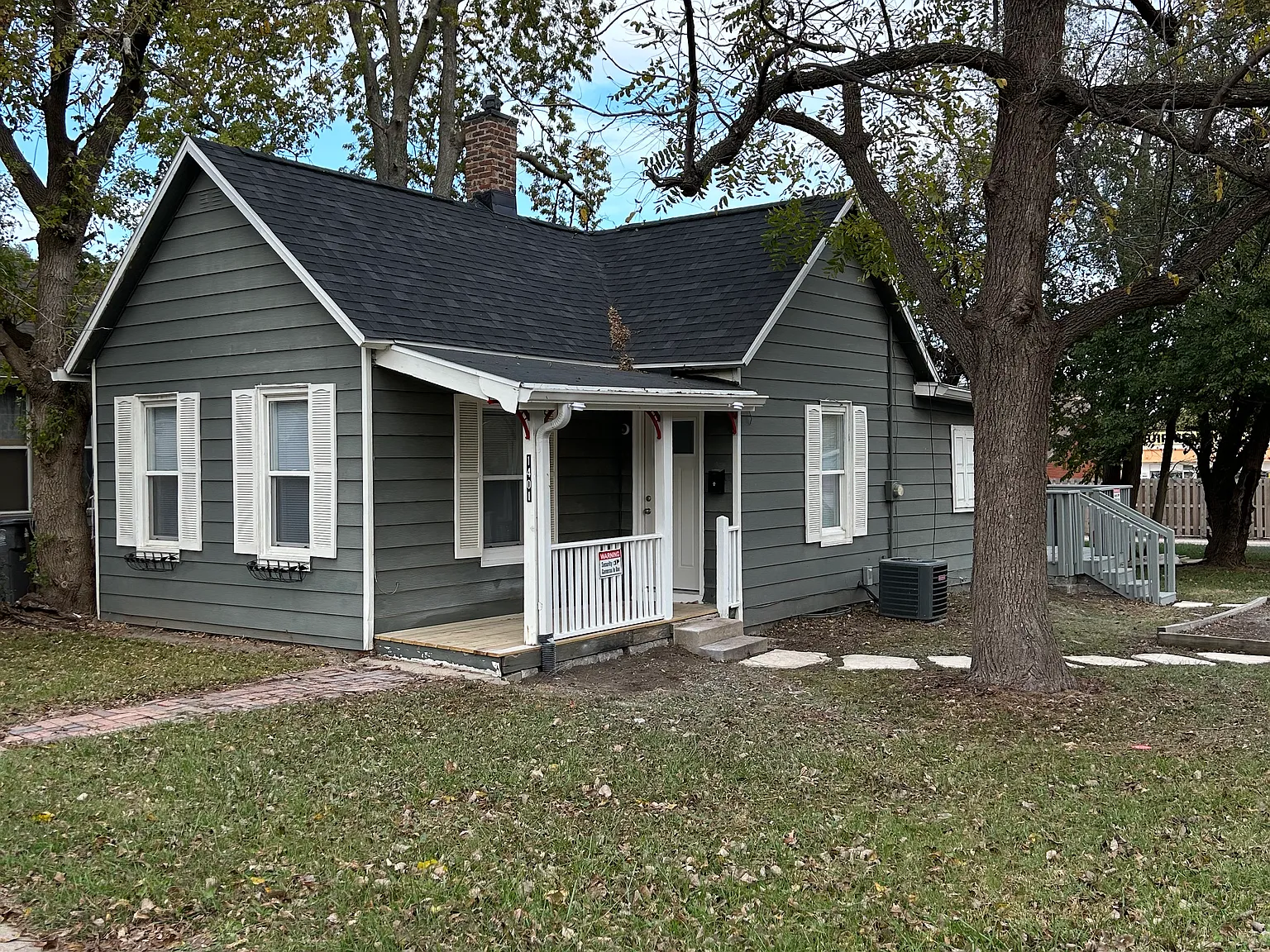 2 bed, 712 sqft, $1,175 — Photo 1
