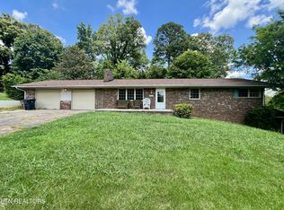 2405 Monterey Rd, Knoxville, TN 37912