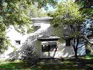 2nd image of 208 W 2nd St