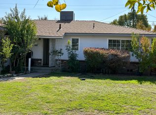 3934 E Hampton Way, Fresno, CA 93726