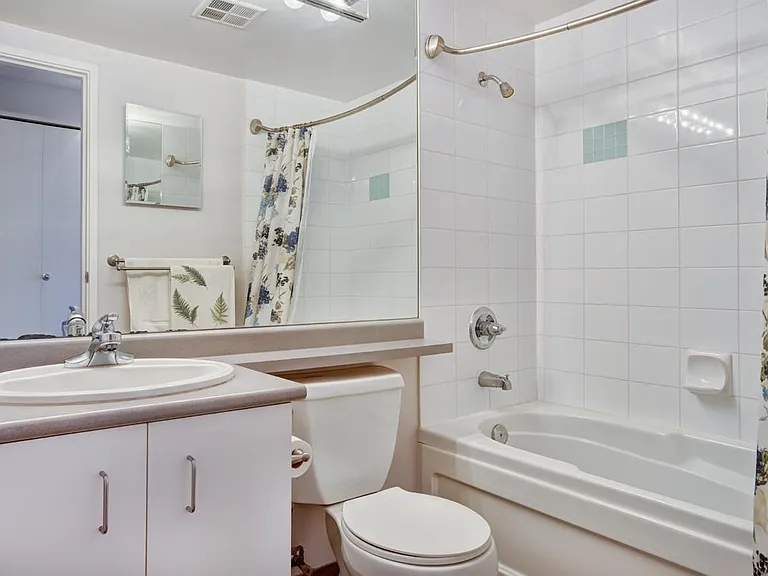 555 Jervis St #1505 — Photo 17