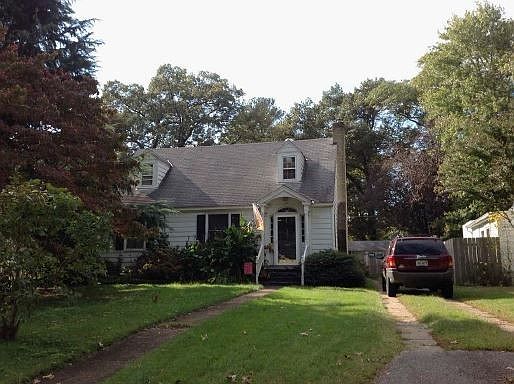 1st image of 203 N Confederate Ave