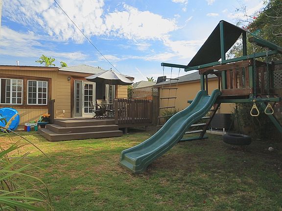 4th image of 3117 Oakhurst Ave