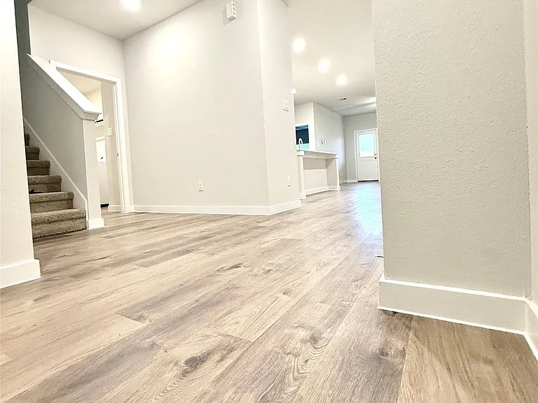 4018 Ancient Honor Dr — Photo 3
