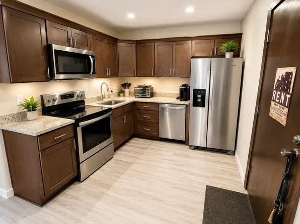 Varsity Management, 526 Packard St APT 202, Ann Arbor, MI 48104