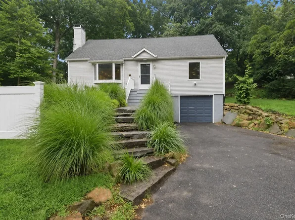 2639 N Wading River Road, Wading River, NY 11792