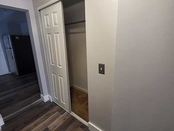 4th image of 6531 W Park Ave #A