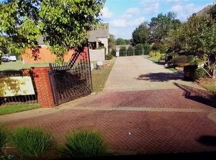 35 Chez Moi Dr, Bossier City, LA 71111