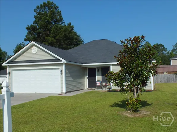 102 Black Pine Drive, Springfield, GA 31329