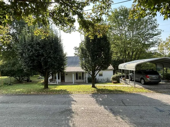 1702 Johnson Chapel Rd, Sparta, TN 38583