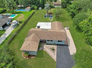 13390 SW 26th St, Davie, FL 33325