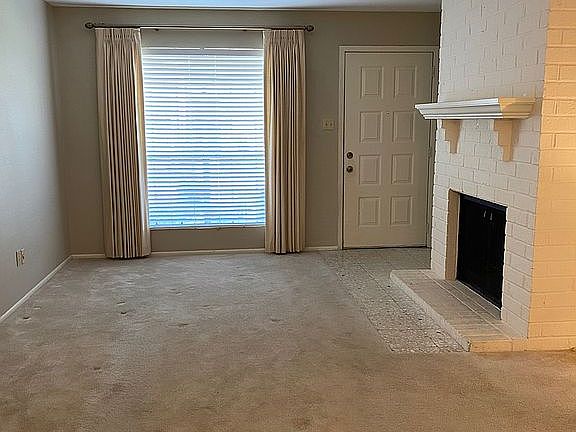 2nd image of 981 Park Meadow Dr