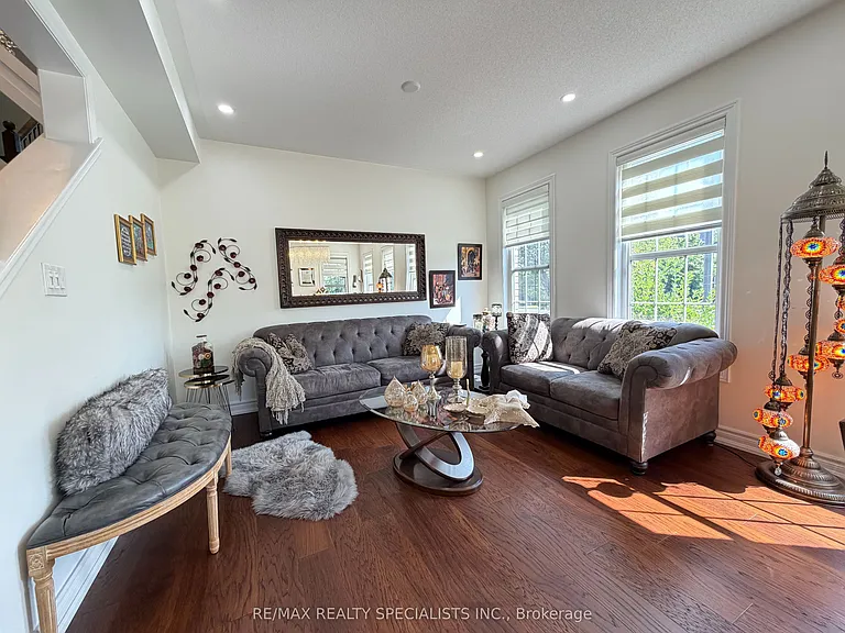 214 McCready Dr — Photo 11