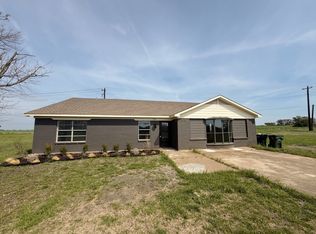 905 E Fm 902, Howe, TX 75459