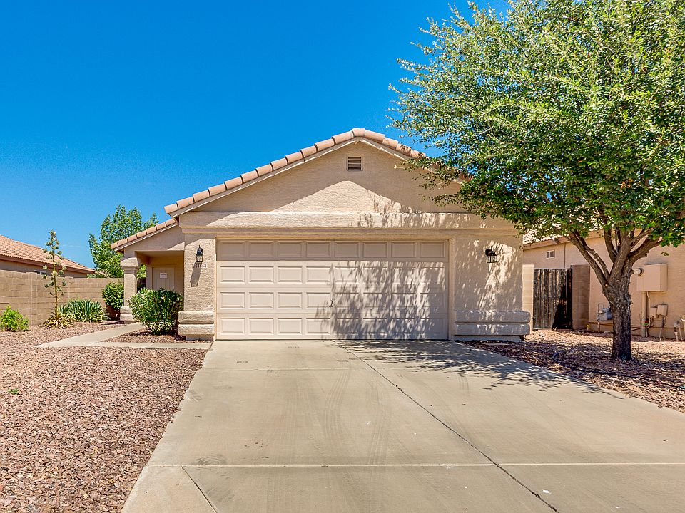 1st image of 1858 E Carla Vista Dr
