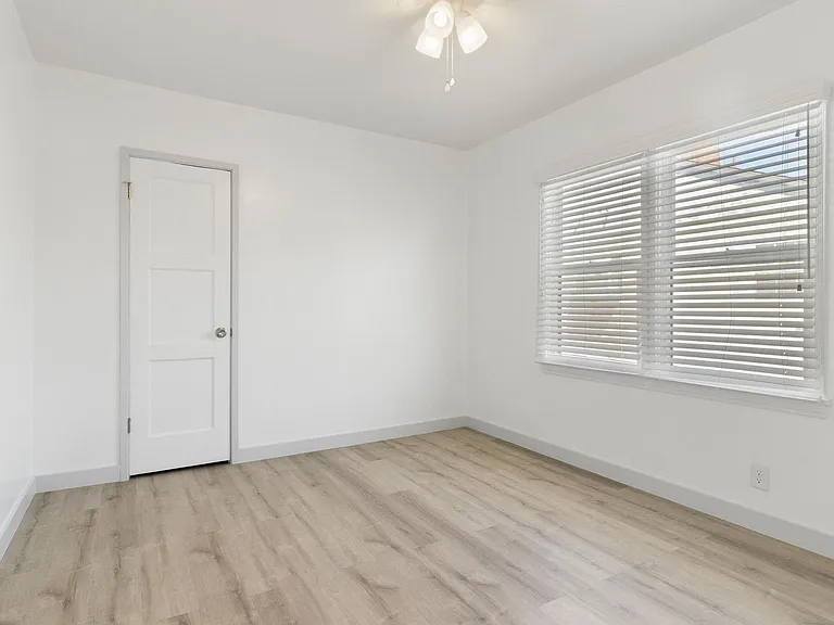 1014-1020 S. Inglewood Ave. Inglewood, CA 90301 — Photo 16