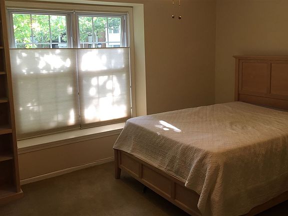 3rd image of 3151M Covewood Ct