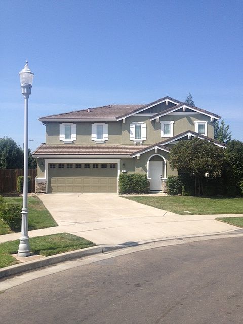 1st image of 212 Beechwood Ct