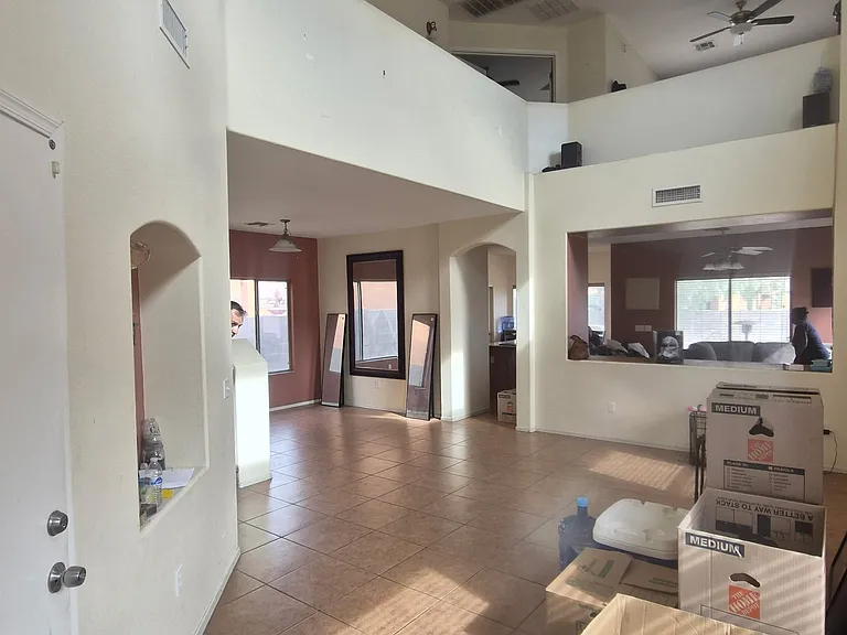 2404 E Calle Lena Verde — Photo 9