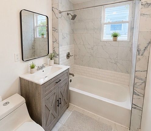 4th image of 110 Goodwin Ave #2