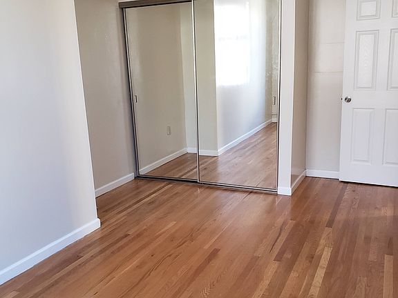 5th image of 2319 College Ave #10980633
