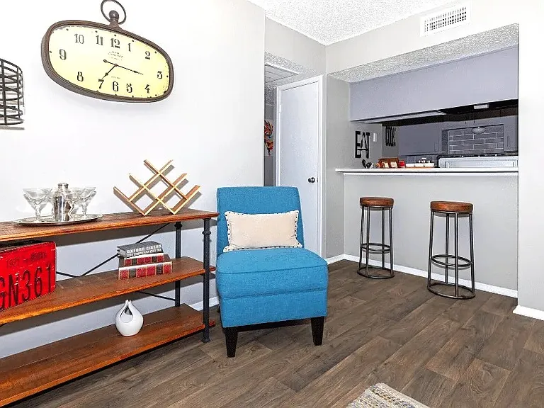 Melia Apartments — Photo 12