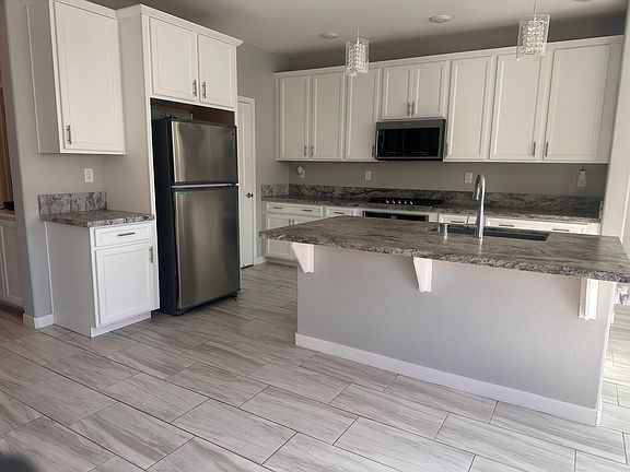 4th image of 2868 Honey Opal Ave