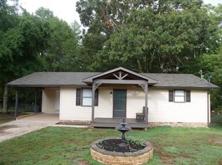 5759 Cobb St, Lula, GA 30554