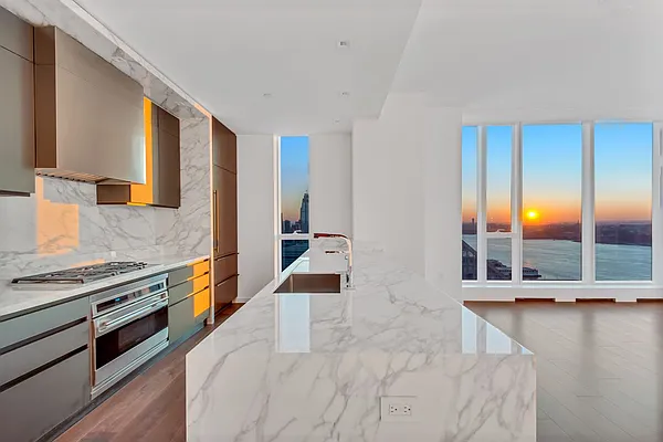 Rented by Compass | media 12