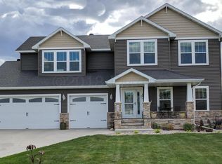 414 Sequoia Dr, Mapleton, ND 58059