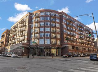 1000 W Adams St APT 302, Chicago, IL 60607