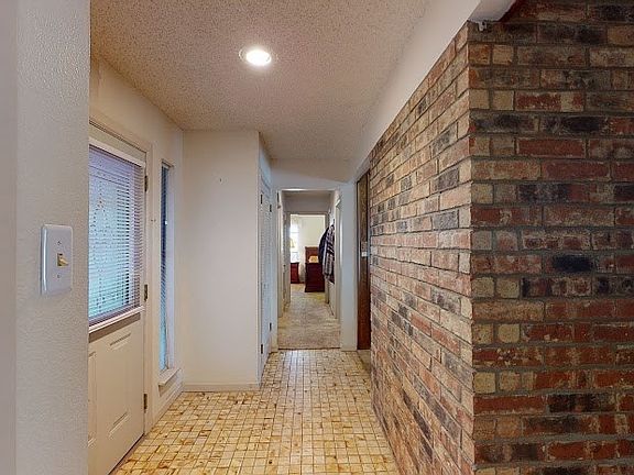 4th image of 5518 Winchester Ave