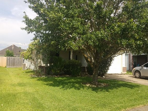3rd image of 8006 Ginger Park Dr