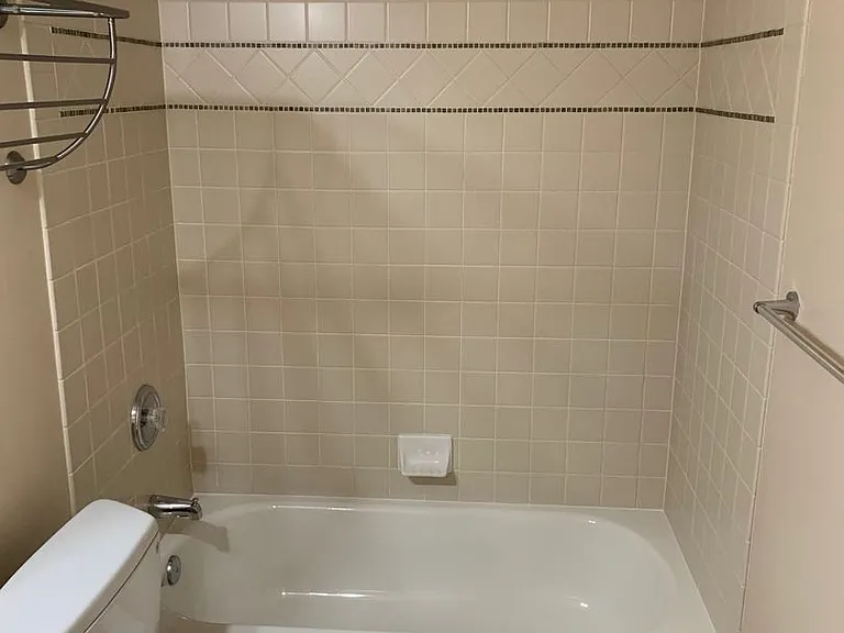 443 NE Ravenna Blvd #C — Photo 26
