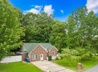 527 Mountview Dr, Mocksville, NC 27028